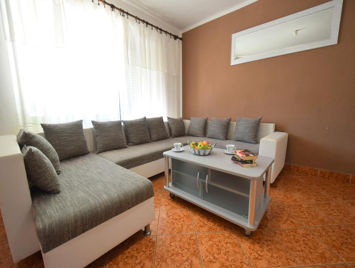 Apartments Blazevic Omišalj Εξωτερικό φωτογραφία