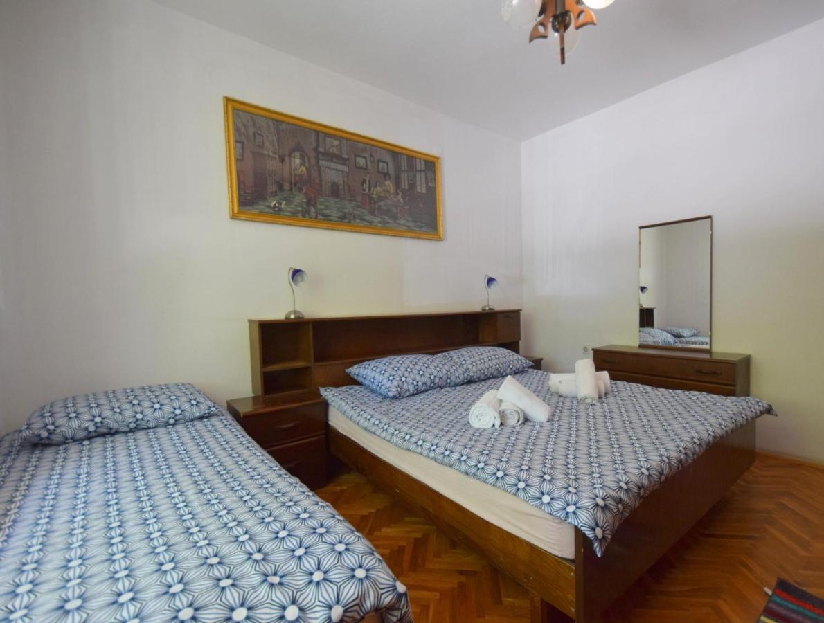 Apartments Blazevic Omišalj Εξωτερικό φωτογραφία
