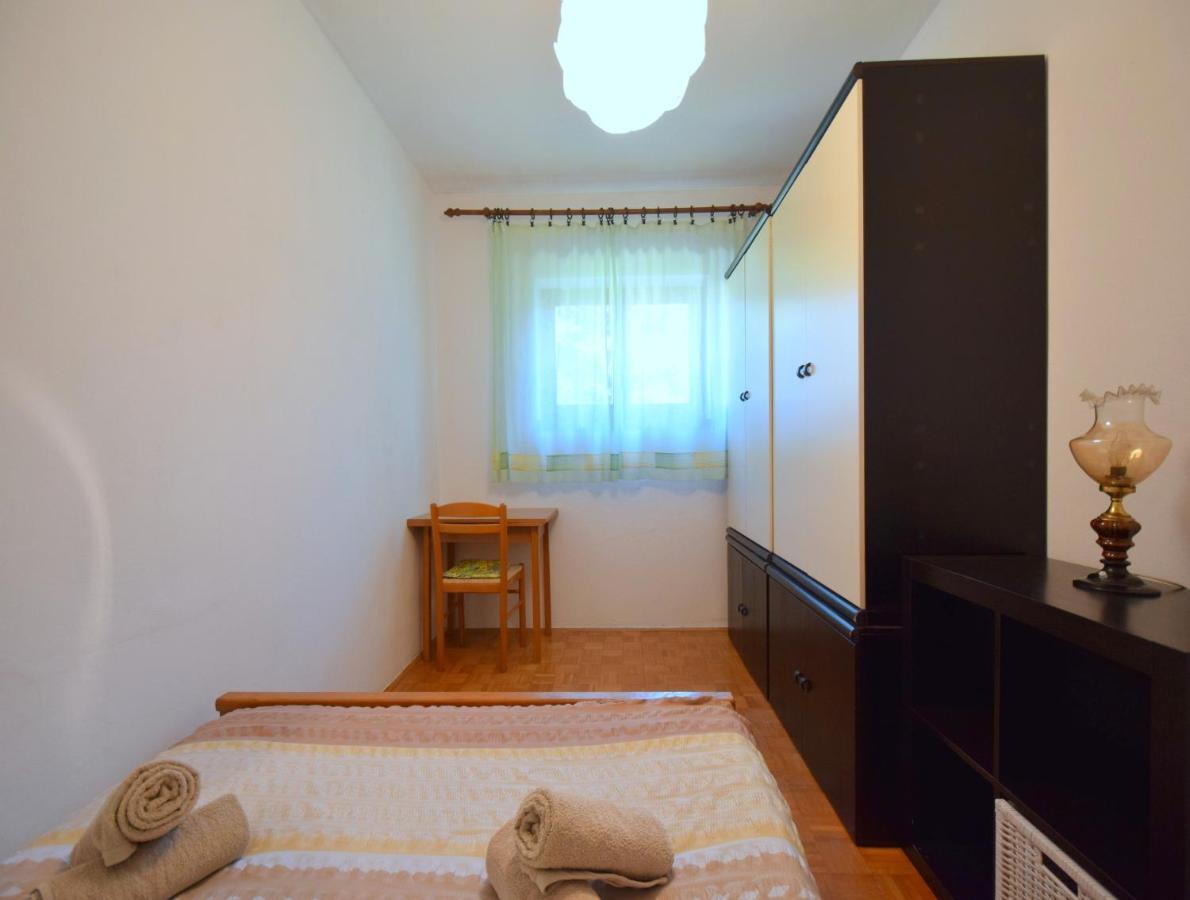 Apartments Blazevic Omišalj Εξωτερικό φωτογραφία